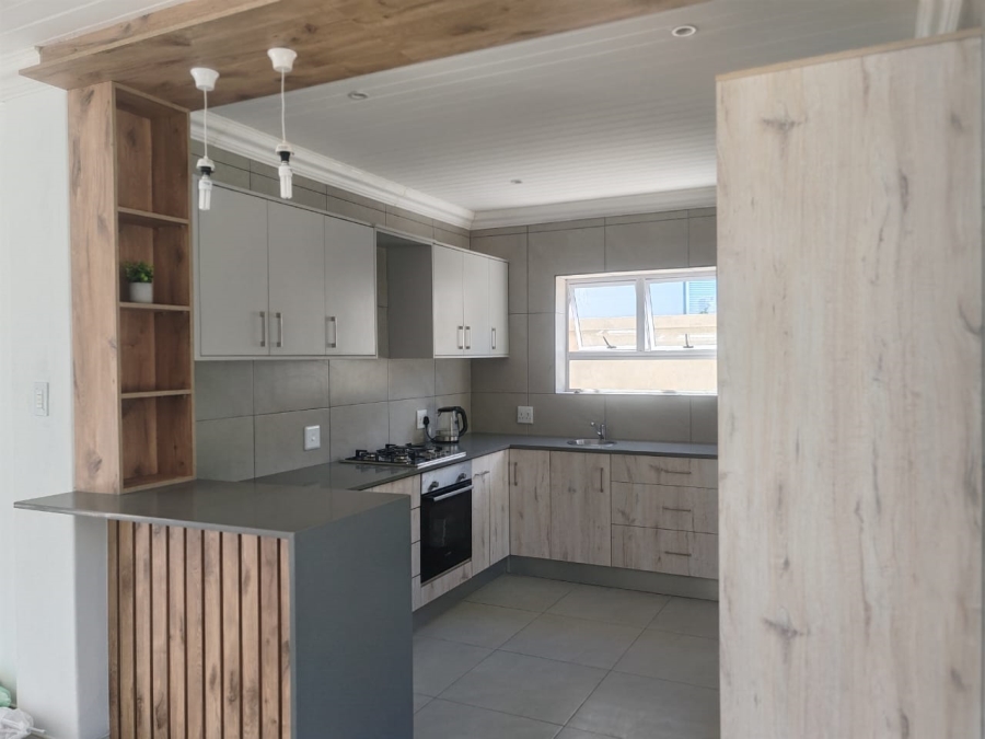 3 Bedroom Property for Sale in Palmiet Western Cape